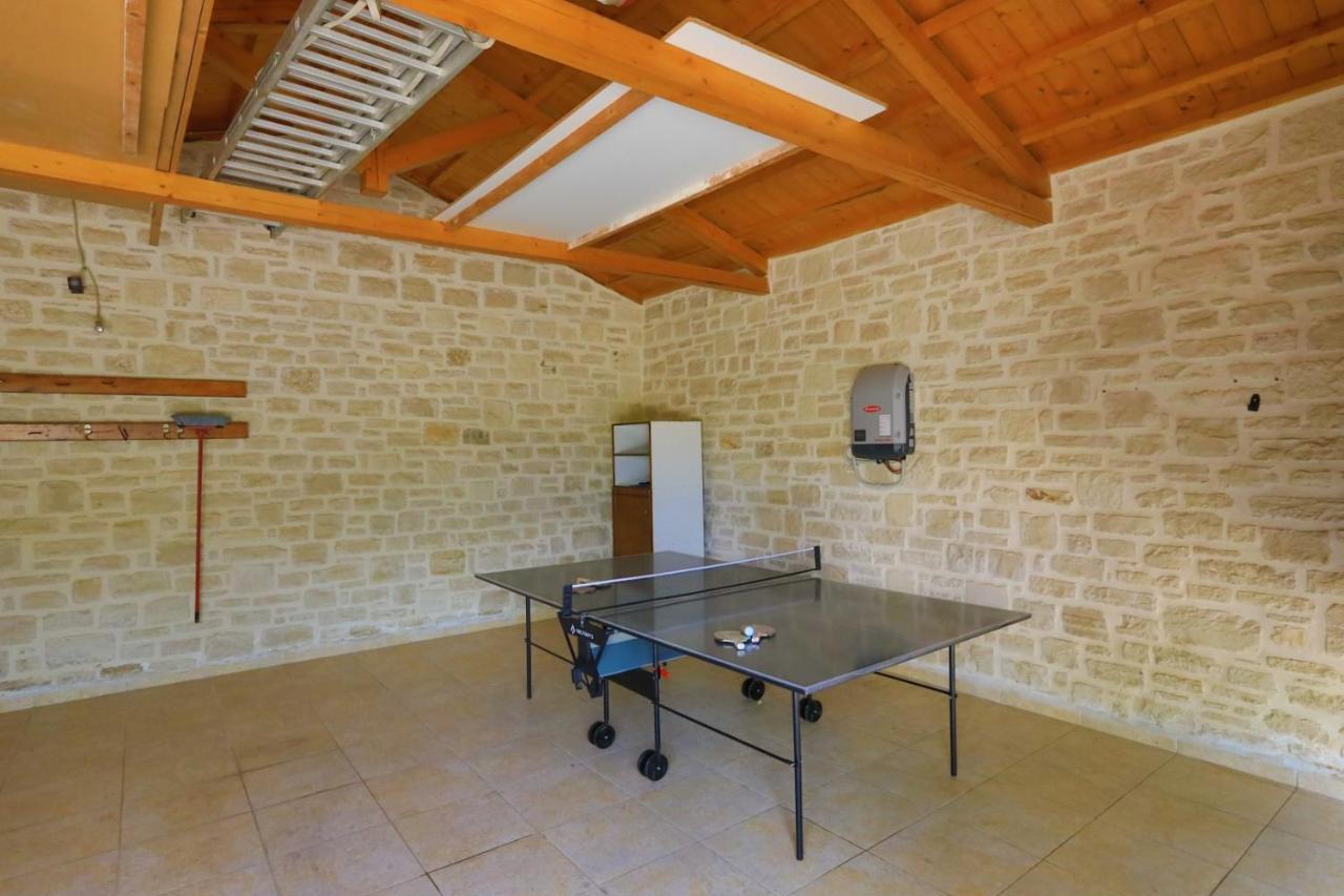 Villa Harmony, Steinvilla Prinés Buitenkant foto